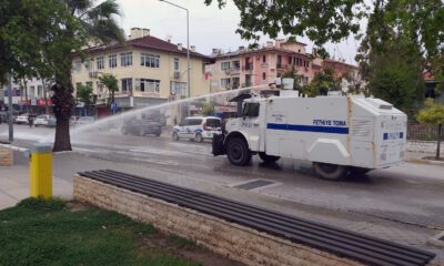 TOMA’lar bu kez dezenfekte yaptı