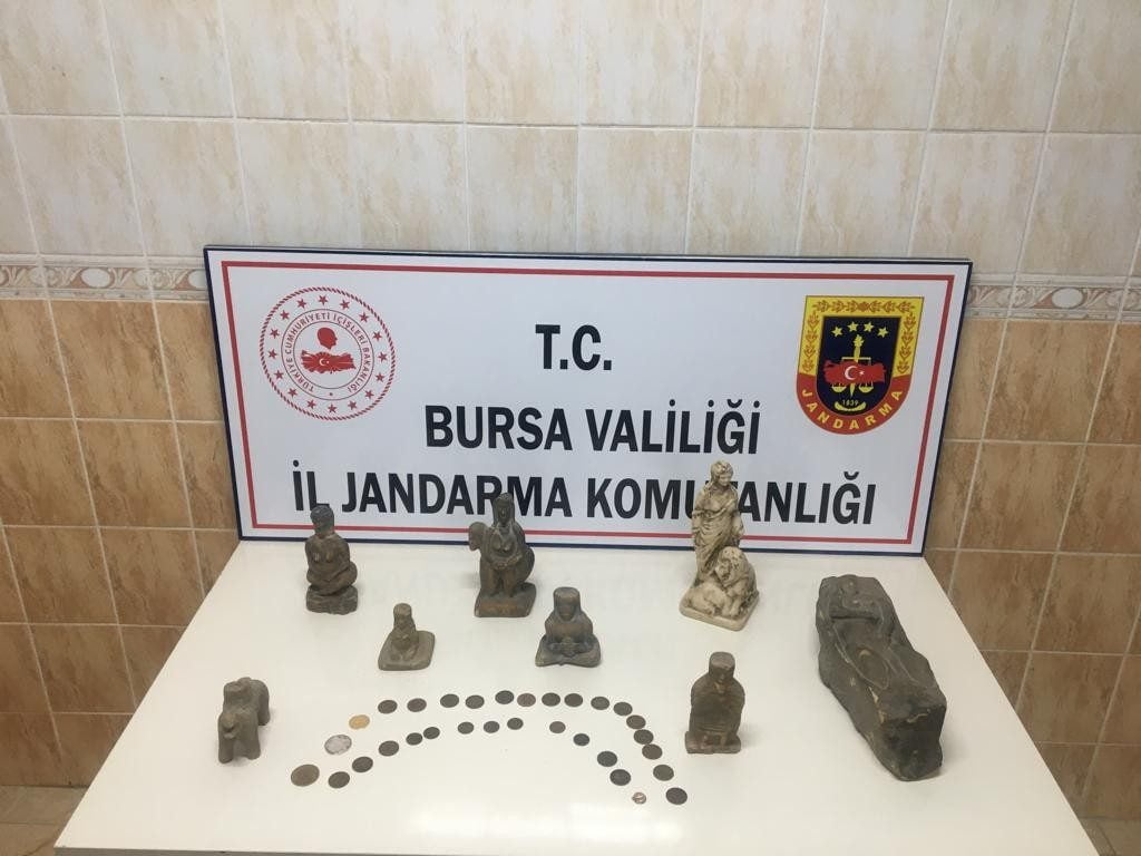 1500 yıllık tarihi eserleri satacaklardı! Bursa’da yakalandılar