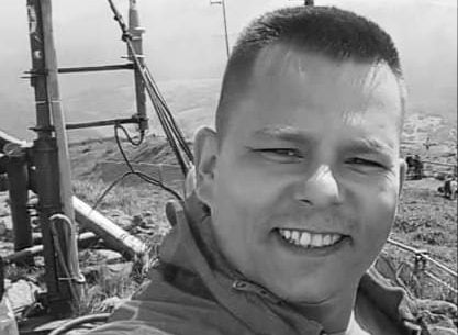 Hiçbir hastalığı bulunmayan genç korona virüsten hayatını kaybetti