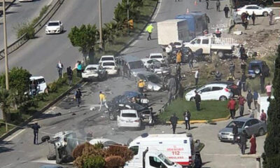 Hatay’da freni patlayan tır, ışıkta bekleyen araçları metrelerce sürükledi