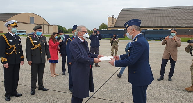 ‘Cumhurbaşkanı Erdoğan’ın ABD Başkanı Trump’a yazdığı mektup Büyükelçi Serdar Kılıç’a teslim edildi’