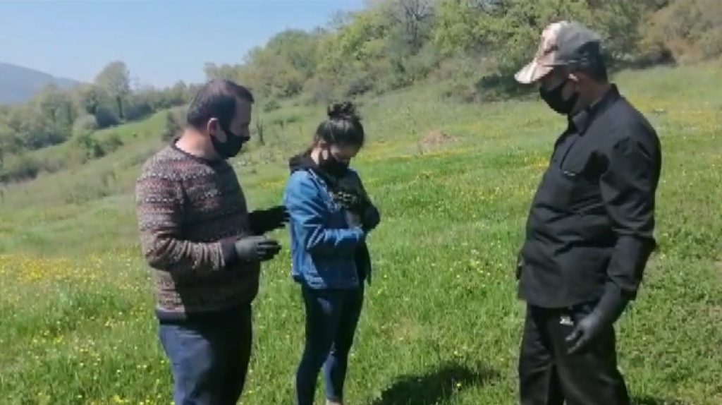 Bursa’da ölmek üzereyken buldu, besleyip doğaya saldı