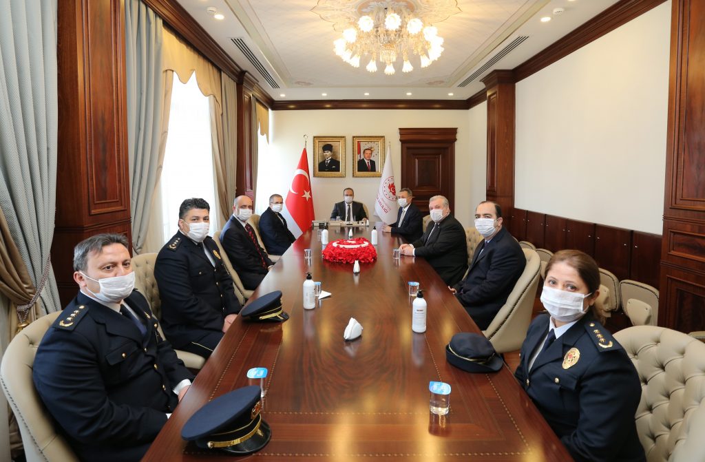 Bursa İl Emniyet Müdürü Aslan, Vali Canbolat’ı makamında ziyaret etti