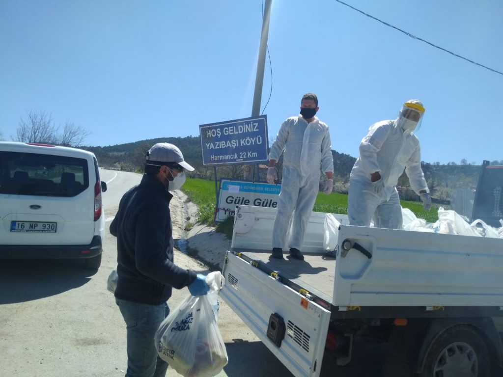  Karantinadaki mahalleye Büyükşehir desteği