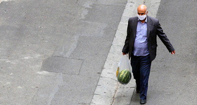 İran’da son 24 saatte korona virüsten 45 kişi öldü