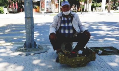 4 saatlik izinde ayakkabı boyamaya çıktı