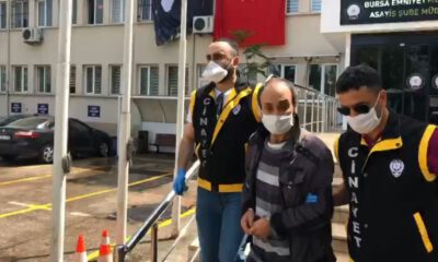 Babasını meyve bıçağı ile öldürdü