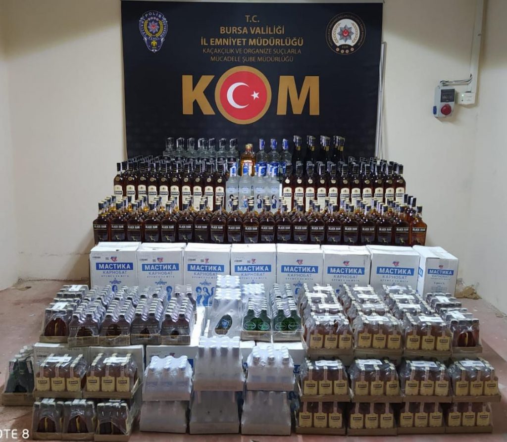 Bursa’da 500 bin liralık alkol yüklü tır yakalandı