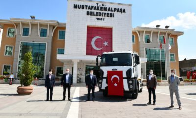 Bakanlıktan Mustafakemalpaşa’ya çöp kamyonu