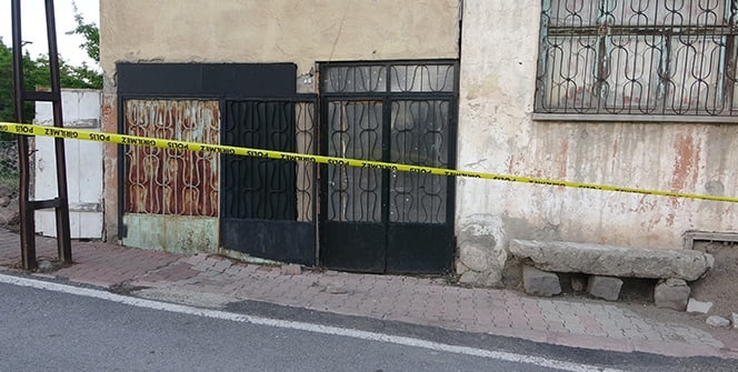 Üvey baba 3 yaşındaki Alperen’i boğarak öldürdü