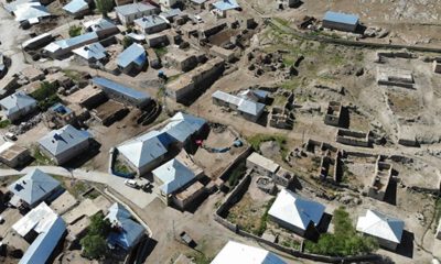 Van’da 51 evin hasar gördüğü mahalle havadan görüntülendi