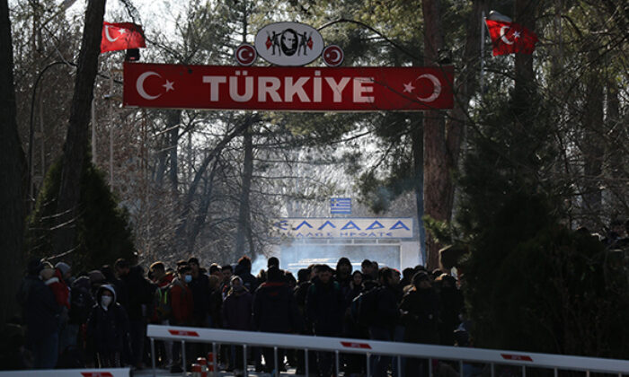 Yunanistan sınırı yeniden açıyor
