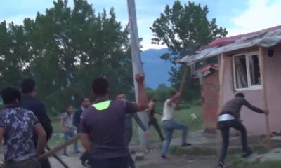 Bursa’da polisi şehit eden zanlının evi böyle taşlandı