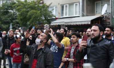 Bursa’da sosyal mesafenin hiçe sayıldığı anlar