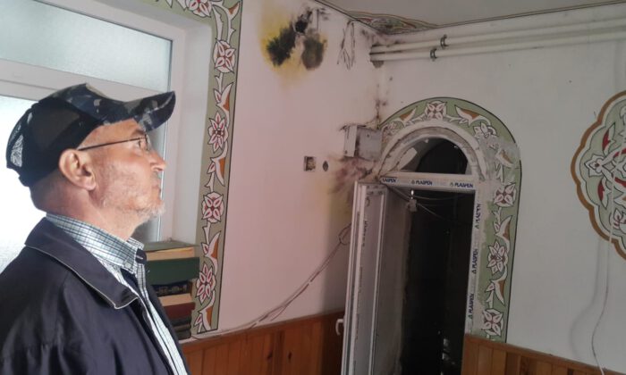 Bursa’da yıldırım düşen camide yangın çıktı