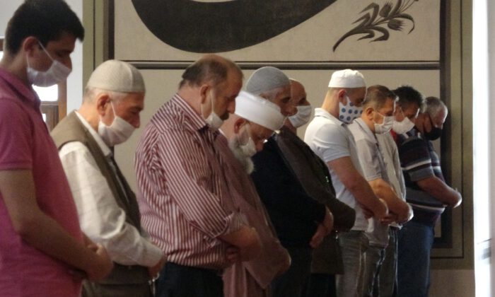 Bursa Valiliği açıkladı! Cemaatle namaz…