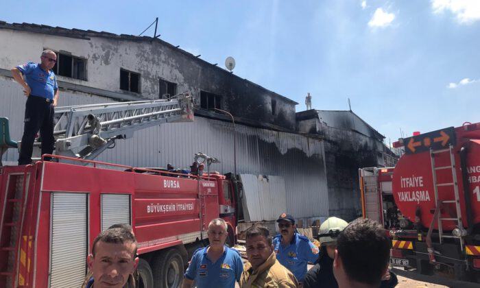 Bursa’da korkutan yangın.