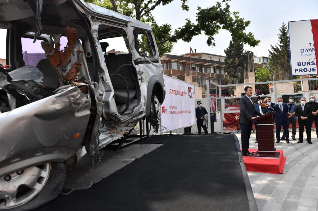 Darbecilerin Tankla Ezdiği Otomobil Osmangazi’de