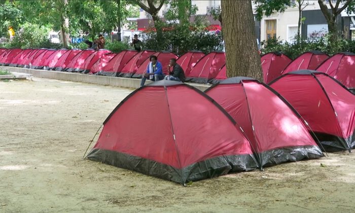 Göçmen çocuklar için kamp