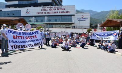 Oturma eylemi başlattılar