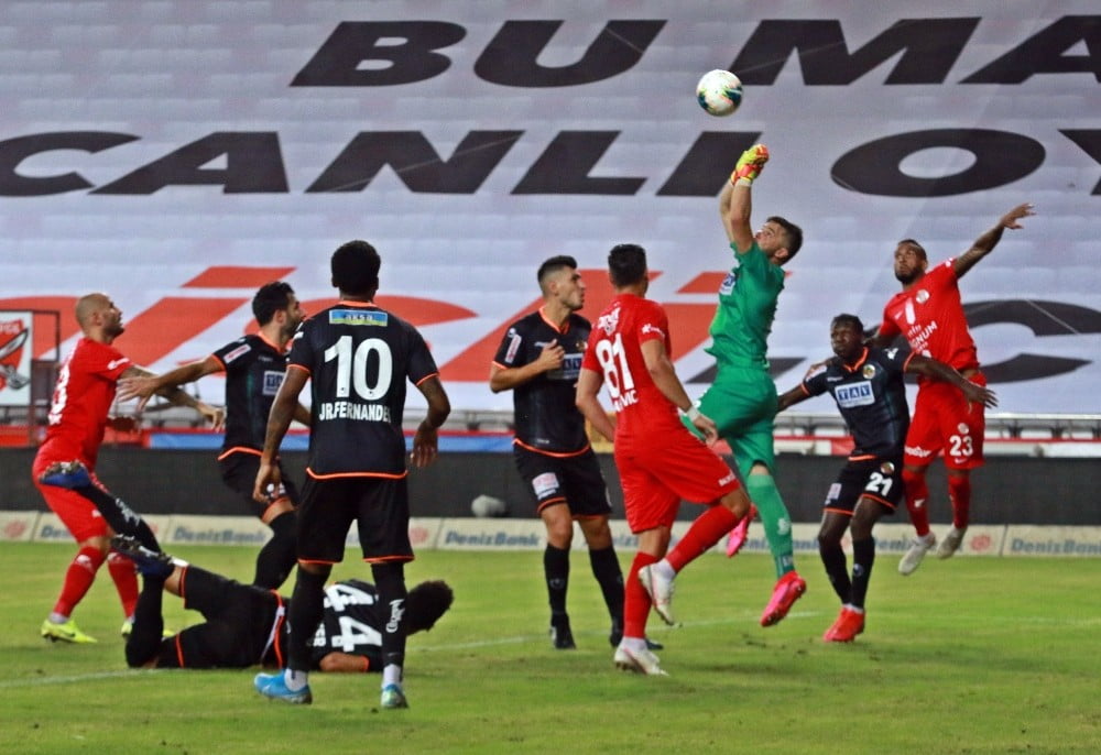 Antalyaspor, çıkışını sürdürüyor