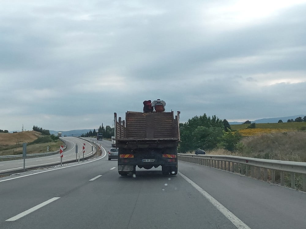 Bursa’da tehlikeli yolculuk