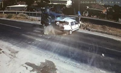 Feci kaza anı güvenlik kamerasına yansıdı