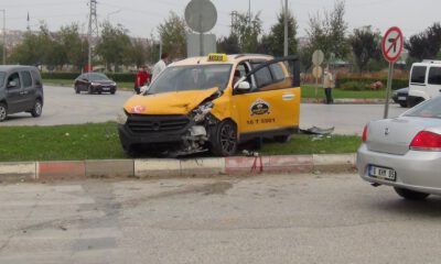 Aynı kavşakta yine kaza: 1 yaralı