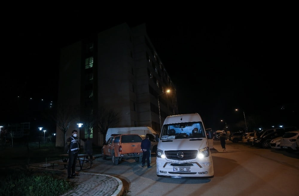 Karantina kaçak yurdu