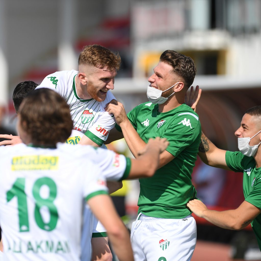 Bursaspor geçen sezonu arıyor
