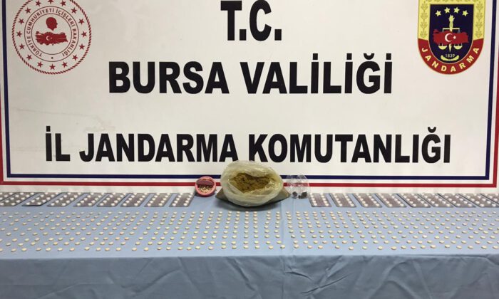 Bursa’da 851 adet uyuşturucu hap ele geçirildi