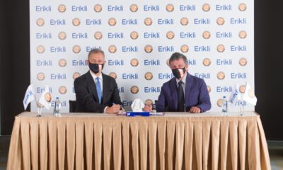  Erikli Eczacıbaşı VitrA Kadın Voleybol Takımının yanında