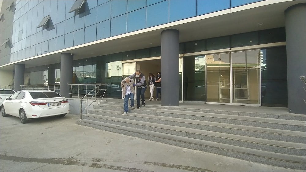 Bursa’da 70’lik deden 400 gram esrar çıktı