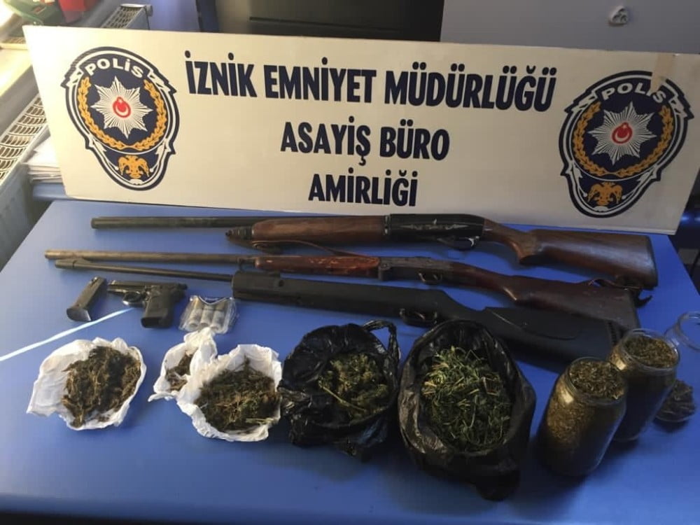 Bursa’da uyuşturucu operasyonu: 4 gözaltı