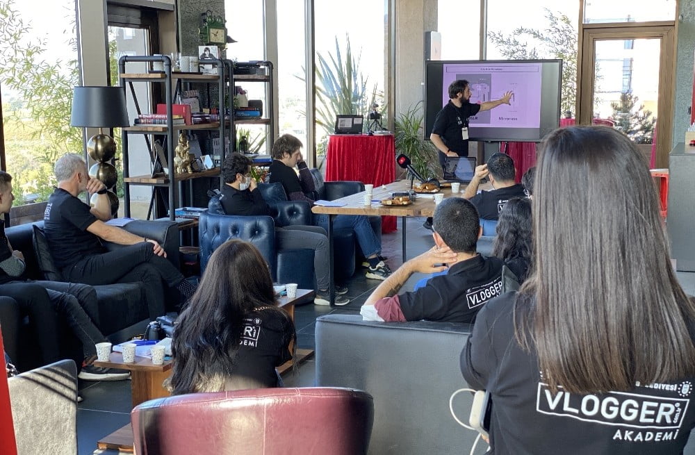 Türkiye’nin ilk Vlogger Akademisi başladı
