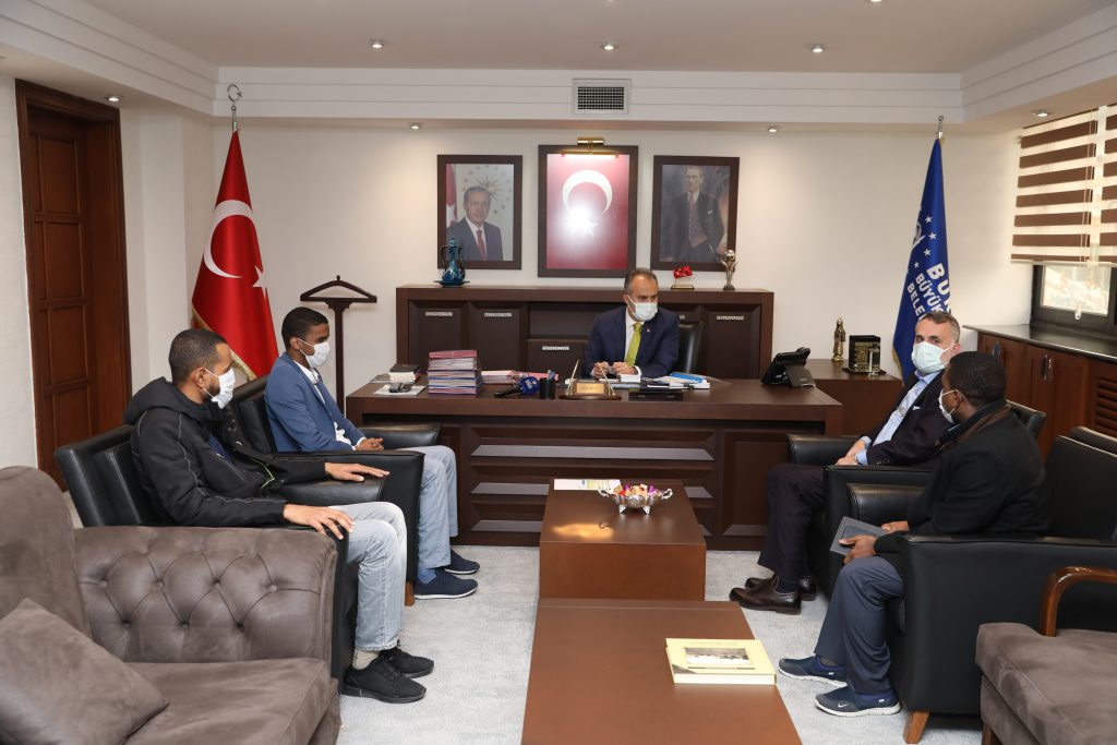 Afrikalı gençler Bursa’yı model alıyor