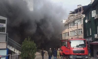 Bursa’da şehrin göbeğindeki alışveriş merkezinde yangın çıktı