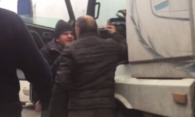 Limanda şoförlerin ‘kim önce geldi’ kavgası kamerada