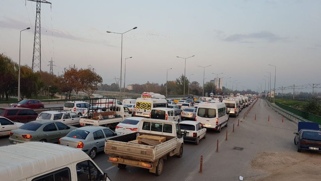 Kısıtlamada araç kuyruğu