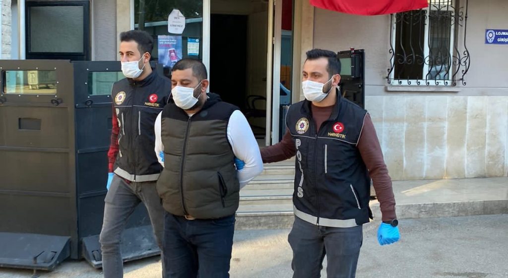 Bursa’da uyuşturucu satıcısı tutuklandı