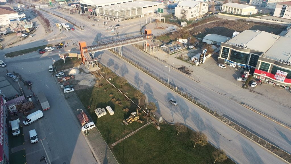 METAL SANAYİ KAVŞAĞINDA ÇEVRE DÜZENLEMESİ SÜRÜYOR