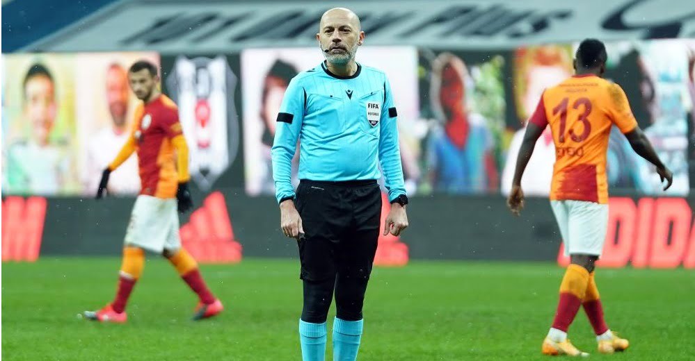 Cüneyt Çakır’ın 13. Fenerbahçe – Galatasaray derbisi!