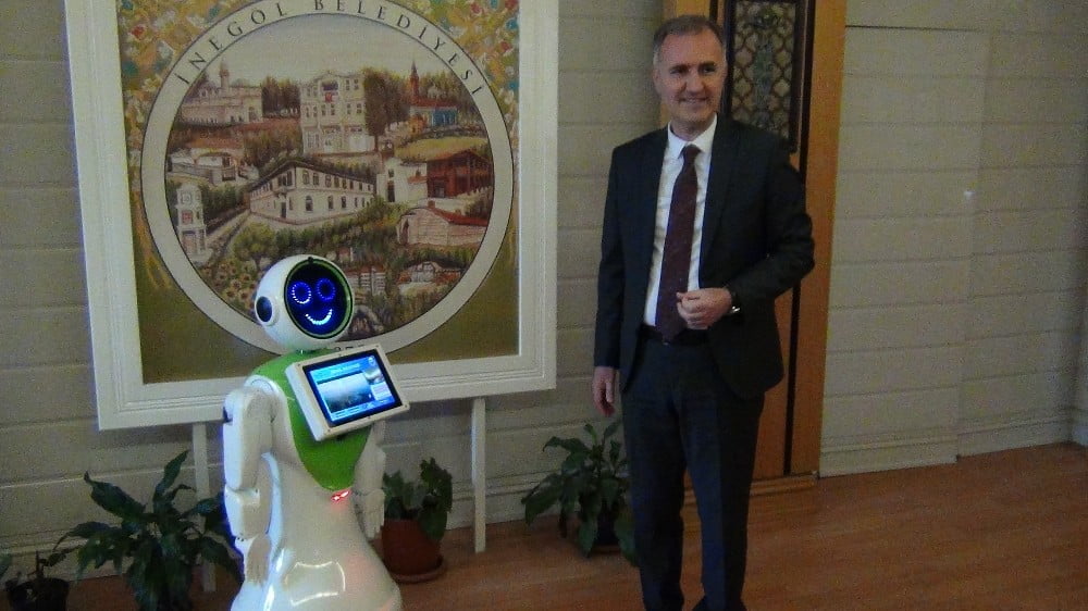 Akıllı robot İnegöl’de