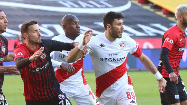 Antalyaspor’un maçları az gollü geçiyor!