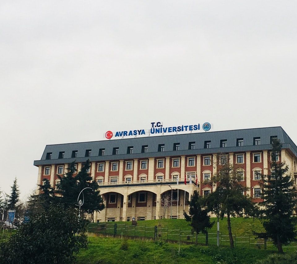 Avrasya Üniversitesi öğretim ve araştırma görevlileri alacak