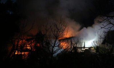 Alev alev yanan baraka küle döndü