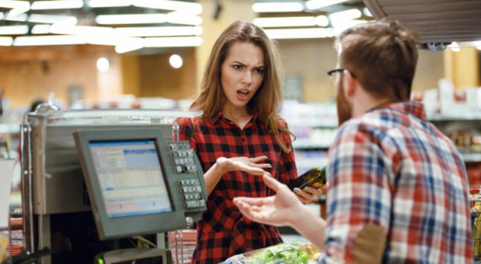 MÜŞTERİYE SALAK DEDİ, YARGITAY KARAR VERDİ