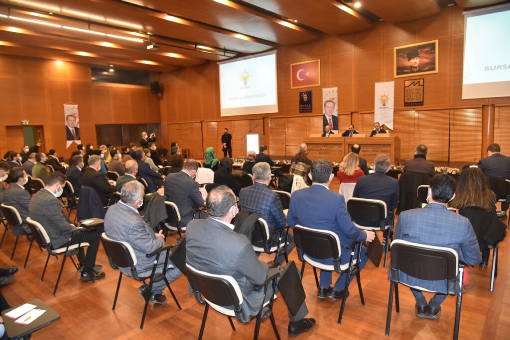 AK Parti Bursa Kongreye hazırlanıyor