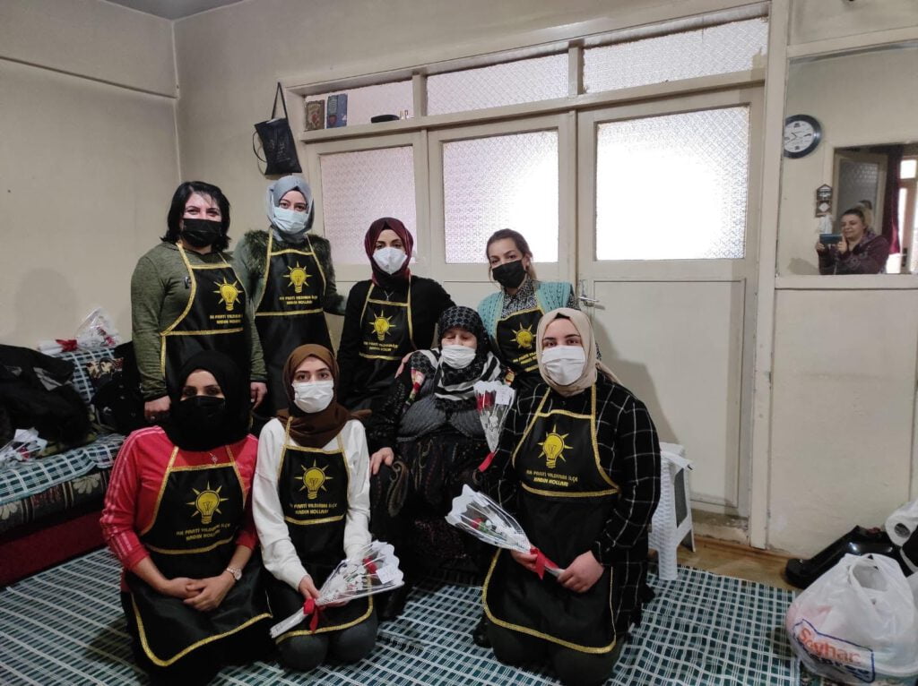 AK Parti Yıldırım’dan büyüklere vefa