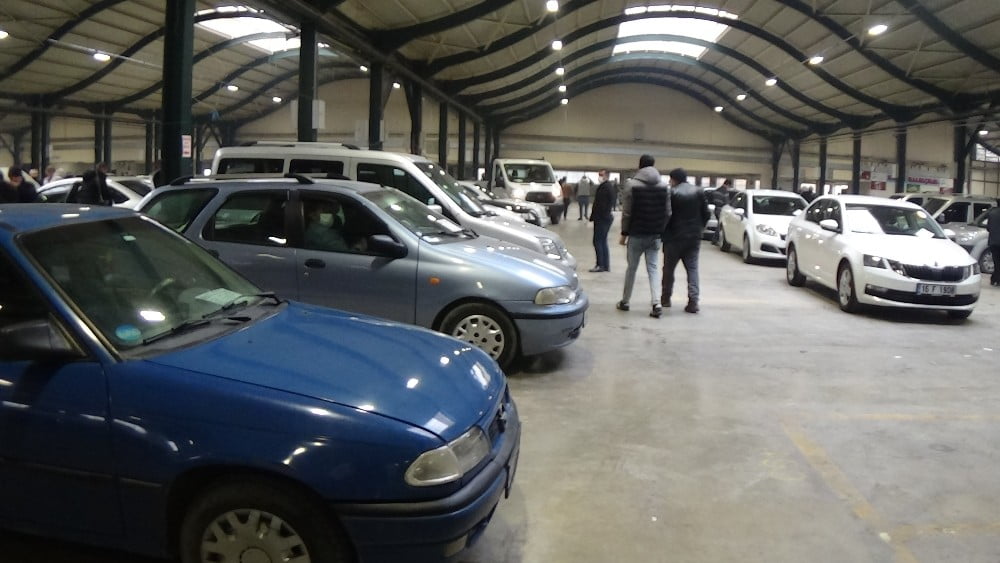Aylar Sonra İki̇nci̇ El Oto Pazarı Açıldı